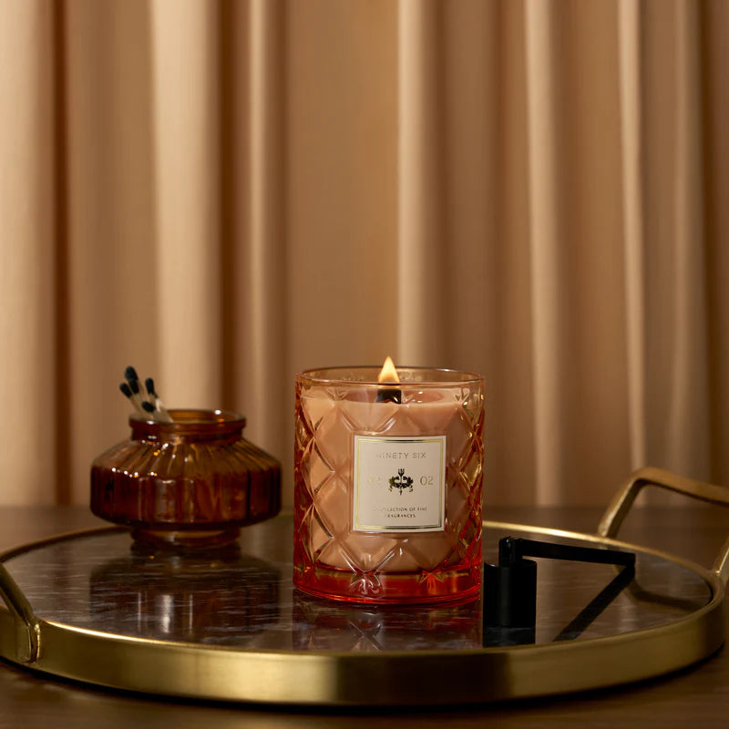 NO 02 candle